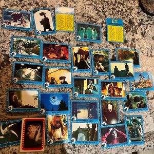 ET trading cards